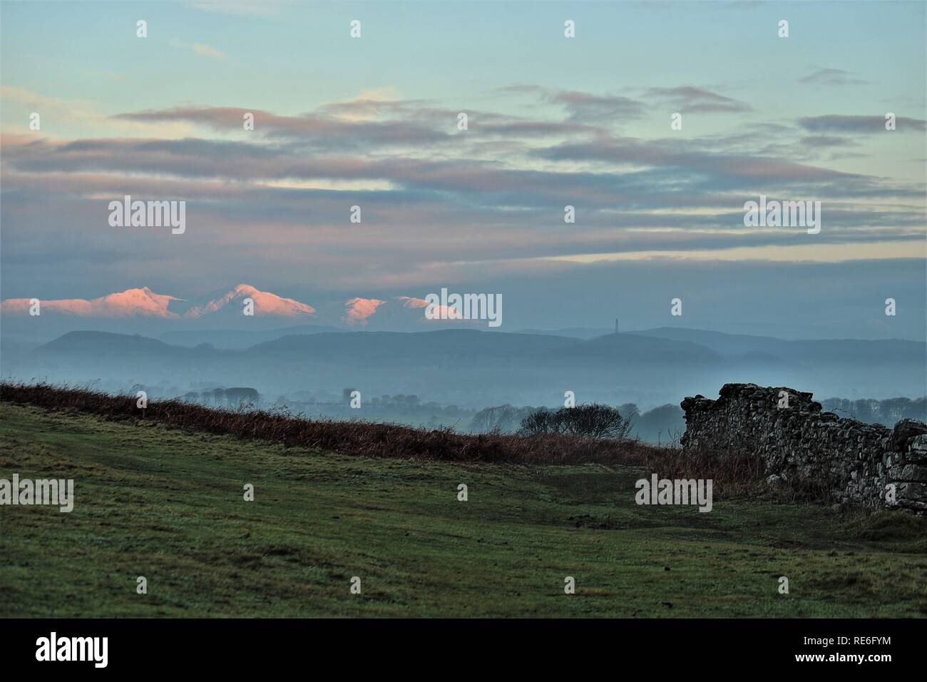 Ulverstonbria Uk 20th January 2019 Uk Weather Cold Misty Morning From Ulverstonbria Uk 20th January 2019 Uk Weather Cold Misty Morning From