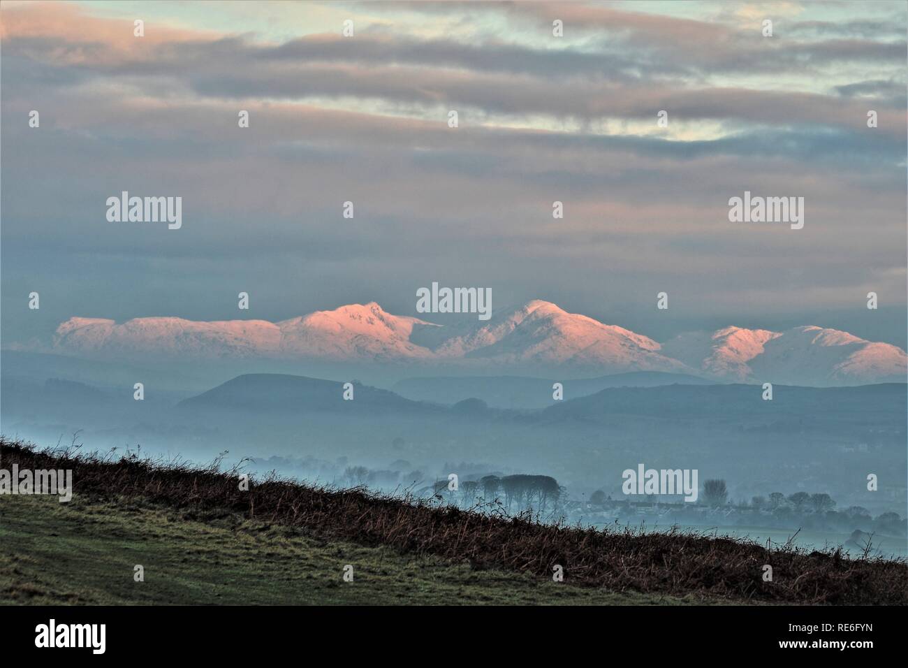 Crag hall snow hires stock photography and images Alamy