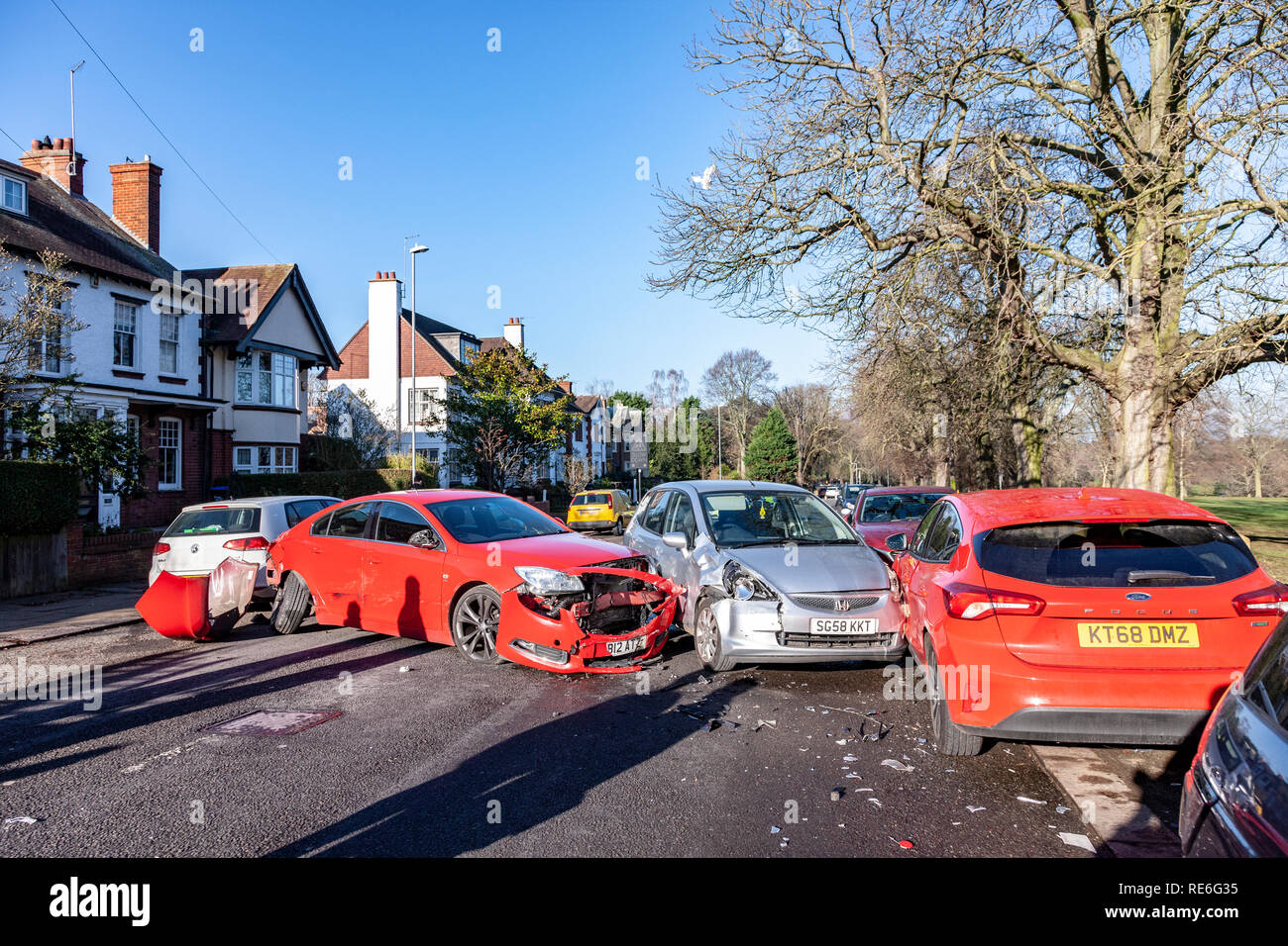 Emergency vehicles at road traffic accident uk hires stock photography
