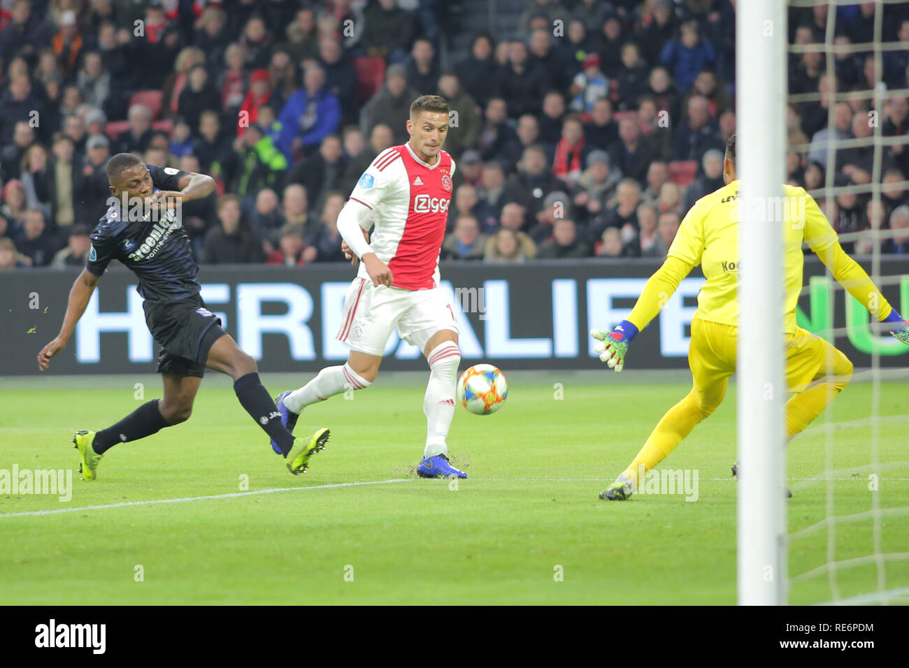 Amsterdam, Netherlands. 20th January 2019. Ajax midfielder Dusan Tadic runs with the ball during the game against Heerenveen for a match in the Dutch first division. Amsterdam, Netherlands, January 20, 2019. Credit: Federico Guerra Maranesi/Alamy Live News Stock Photo