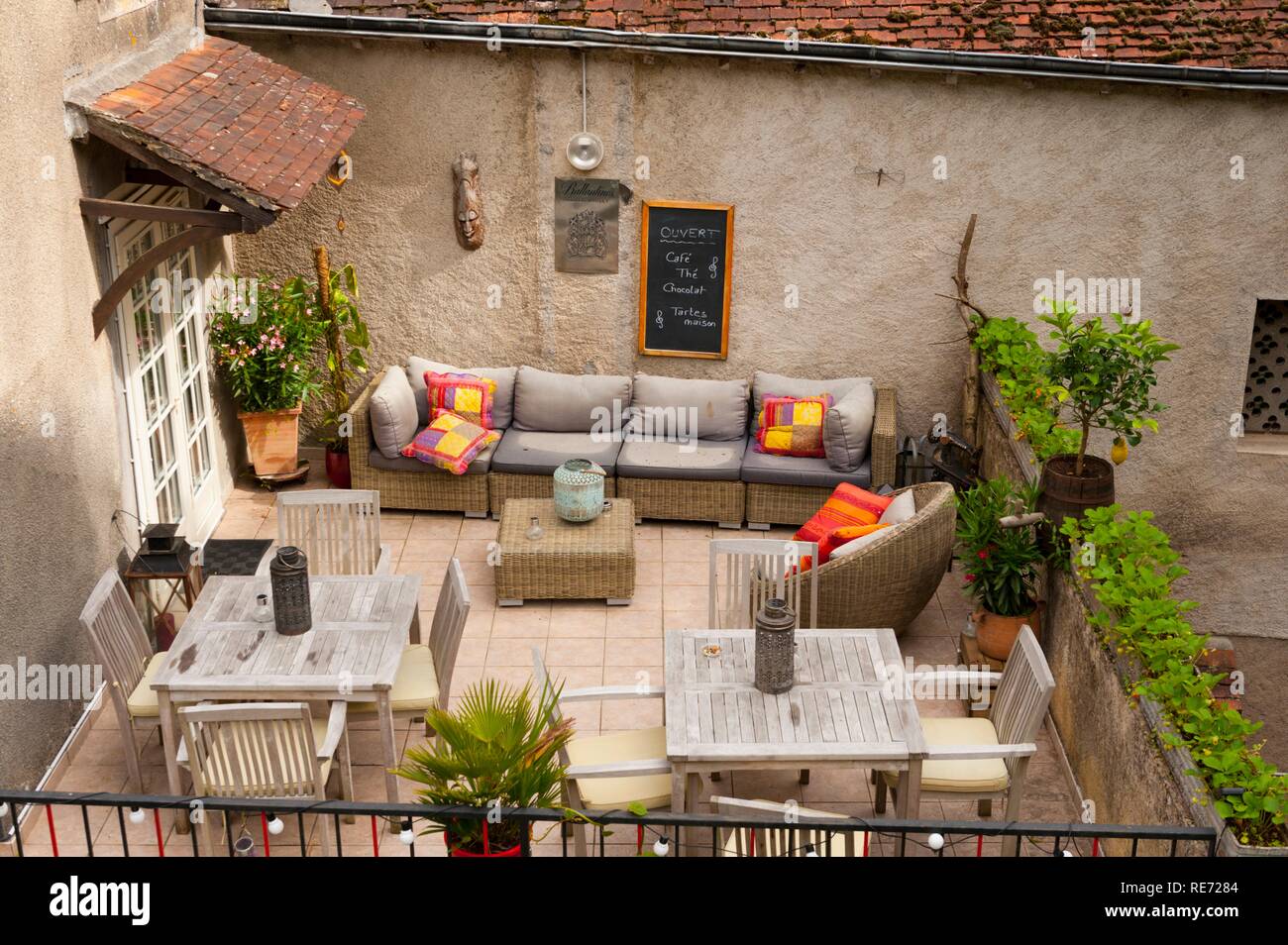 France, Indre (36), Gargilesse-Dampierre, Hotel des Artistes terrace Stock Photo