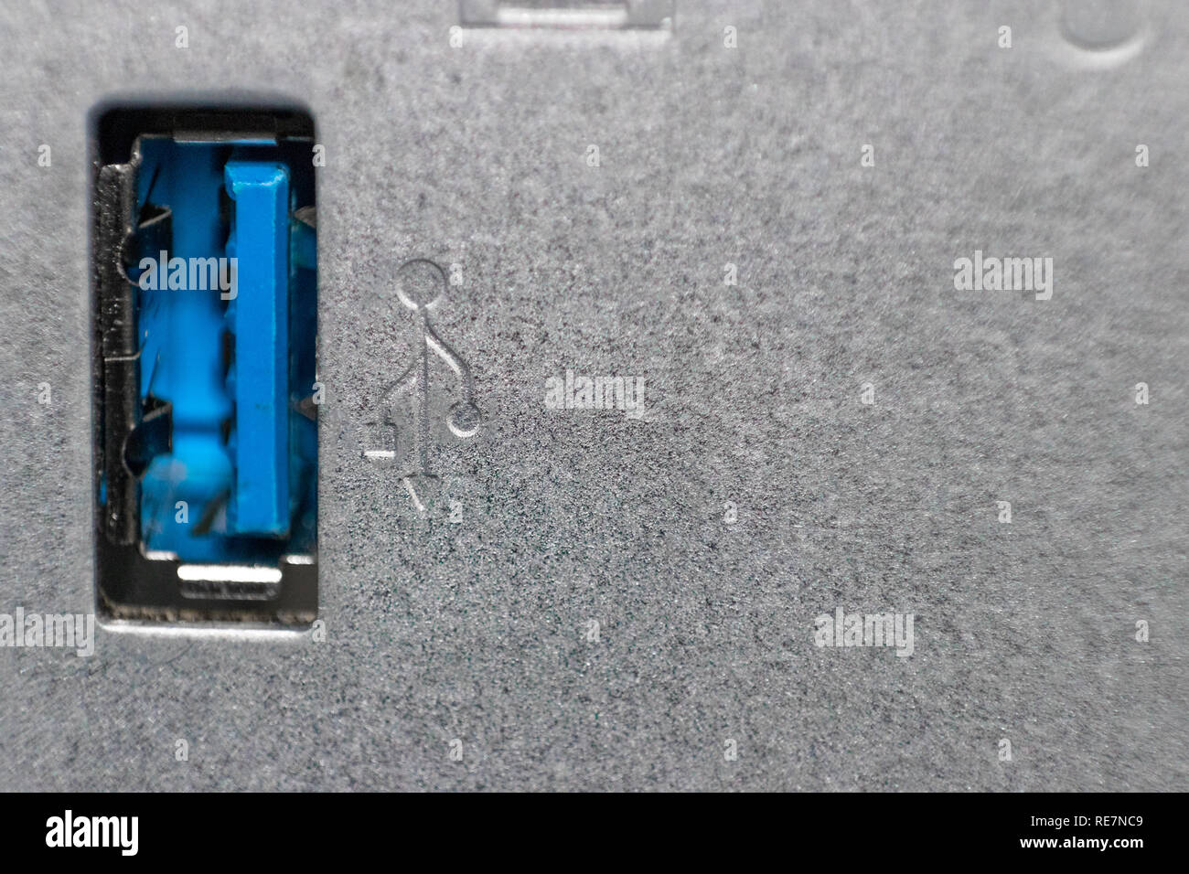 USB 3.0 Port on back of Computer. Connectivity settings, Data transfer