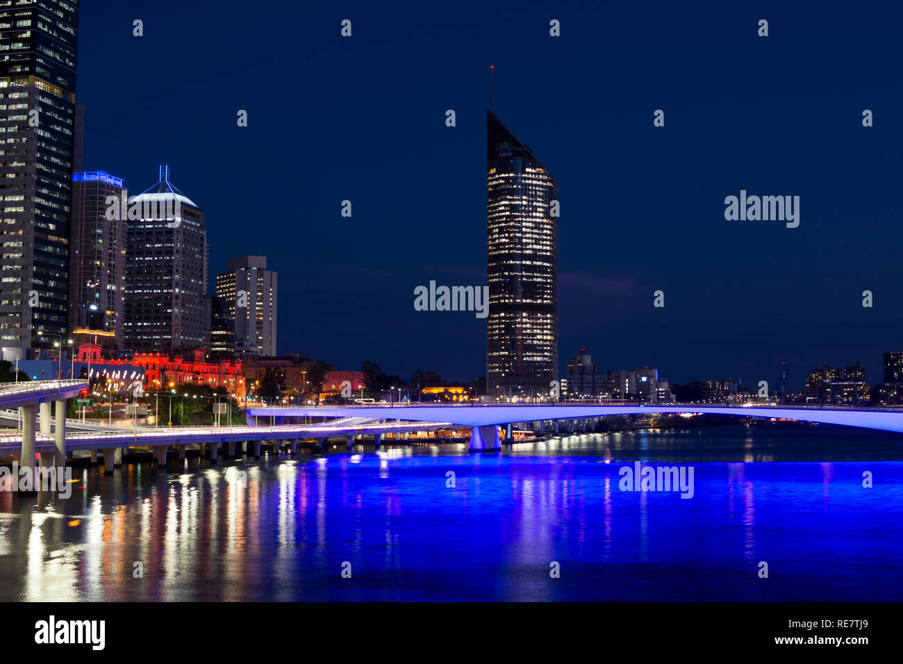 Brisbane River and Victoria Bridge at night, Brisbane, Queensland, Australia Stock Photo