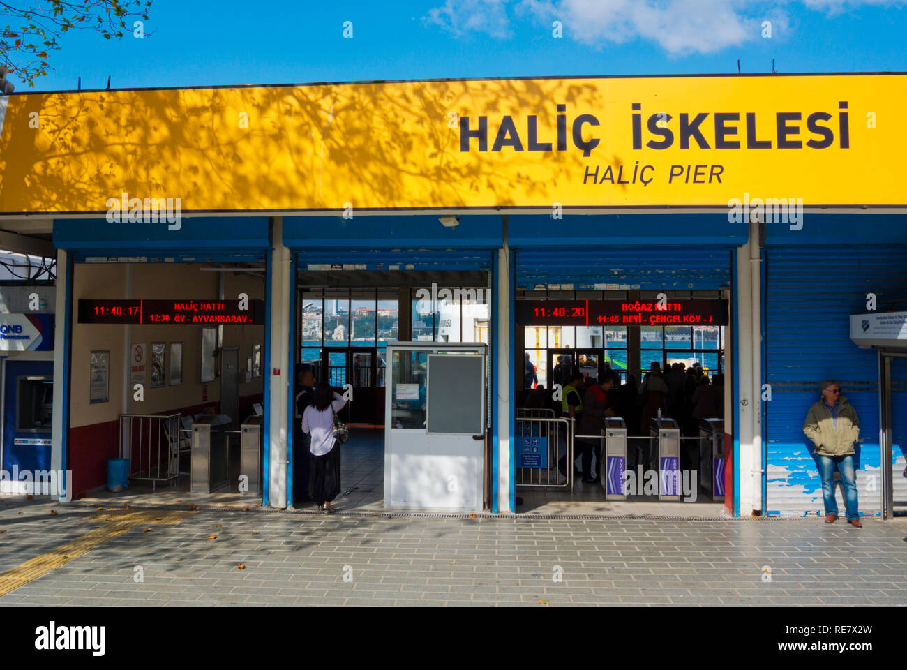 Halic iskelesi, boat terminal, Uskudar, Istanbul, Turkey, Asian side Stock Photo