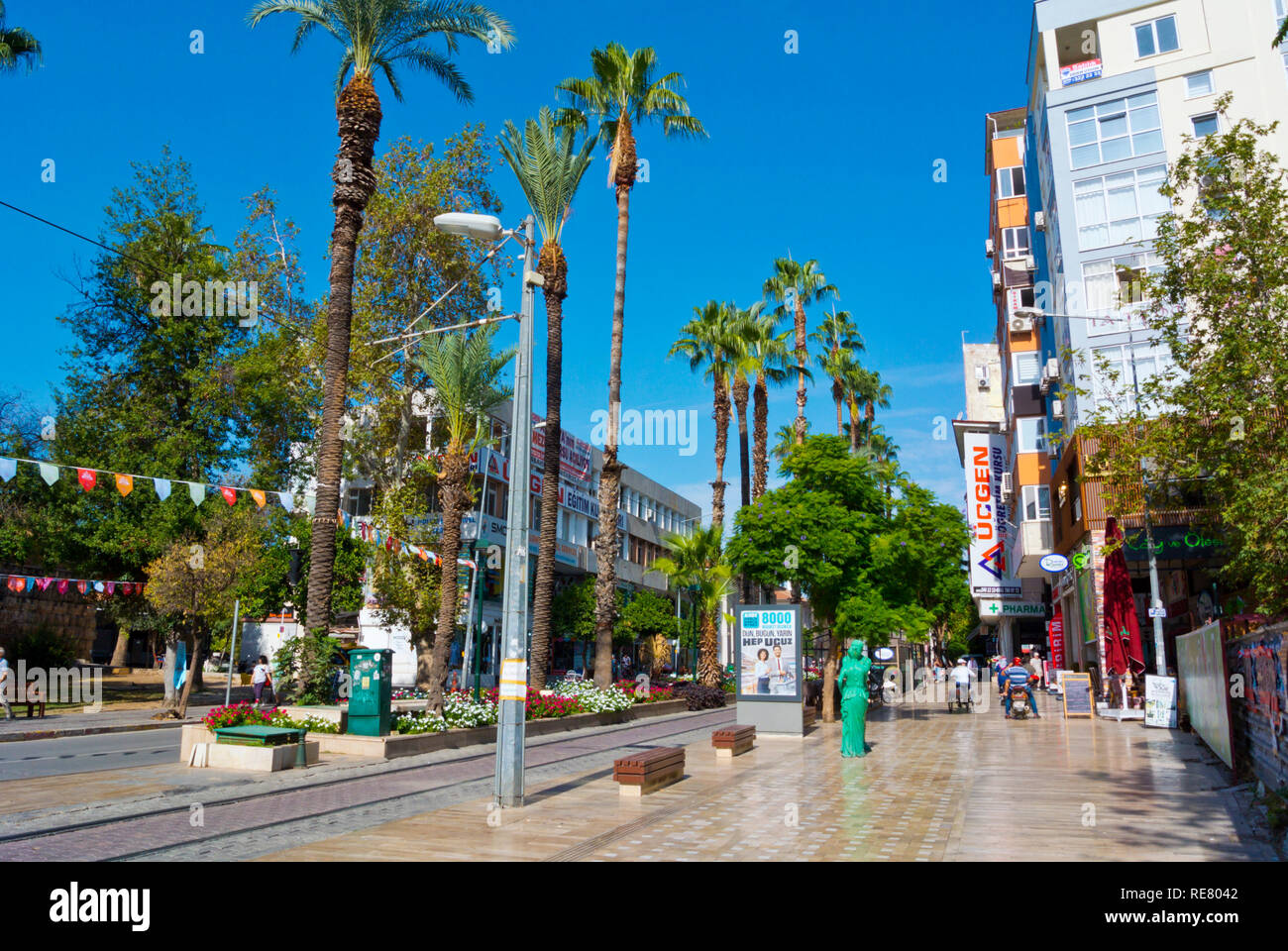 улица ататюрка в кемере. бульвар ататюрка анталья. бульвар ататюрка анталья. бульвар ататюрка анталья. бульвар ататюрка аланьи турция.