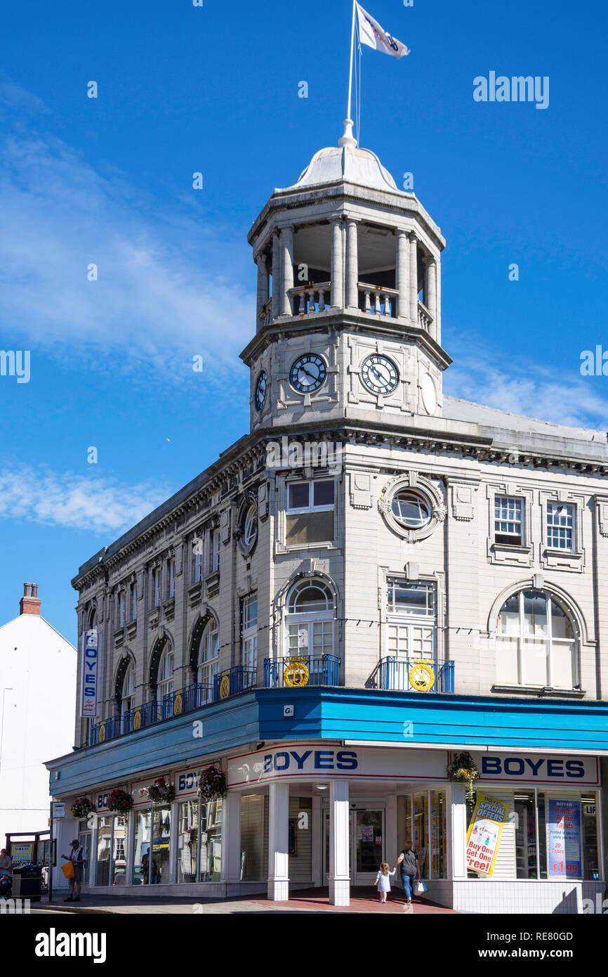 Queen street chain exterior shops shopping scarborough seaside b hires