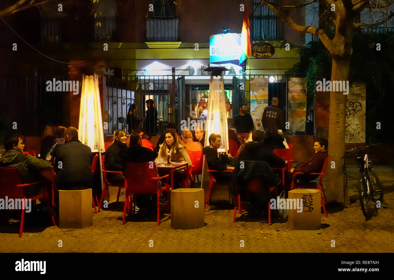 Cafe with alfresco tables hi-res stock photography and images - Alamy