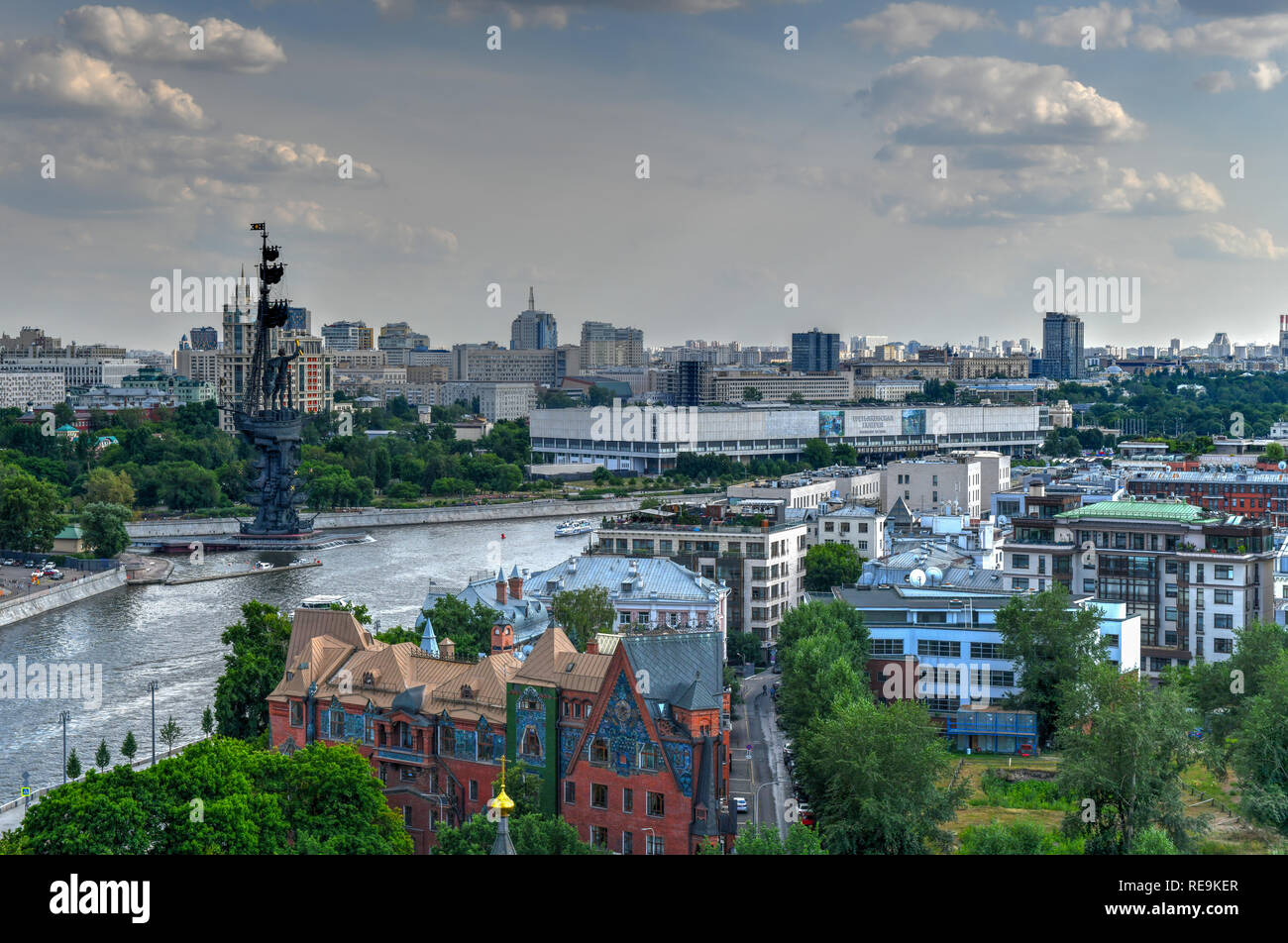 Moscow river krymsky bridge aerial hi-res stock photography and images ...