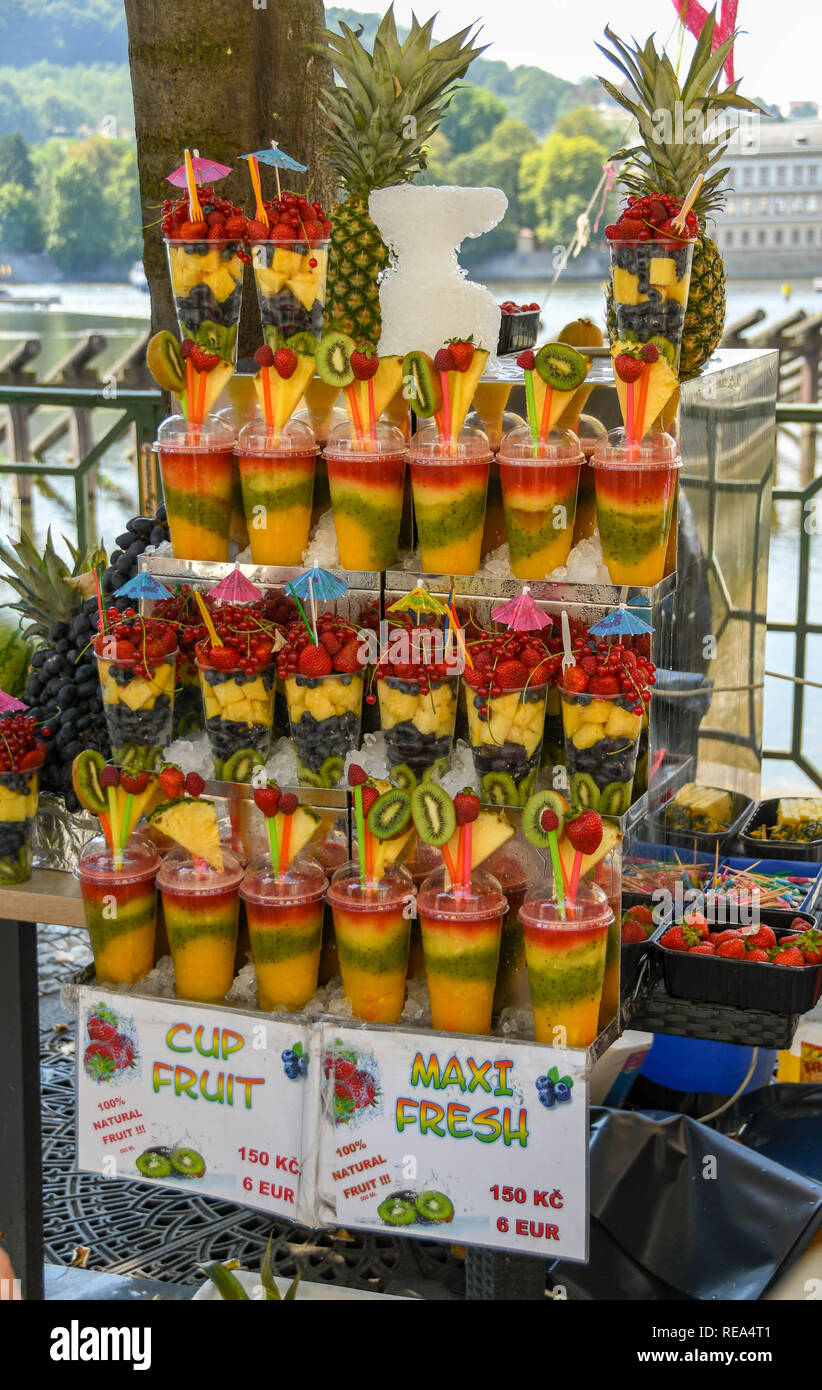 Fresh Fruit Cups Display High Resolution Stock Photography And Images Alamy Fresh Fruit Cups Display High Resolution Stock Photography And Images Alamy
