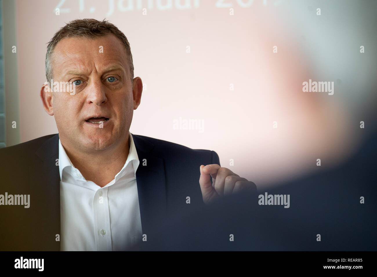 21 January 2019, Baden-Wuerttemberg, Stuttgart: Roman Zitzelsberger, district manager of IG Metall Baden-Württemberg, speaks at the annual press conference of IG Metall Baden-Württemberg. Photo: Sebastian Gollnow/dpa Stock Photo