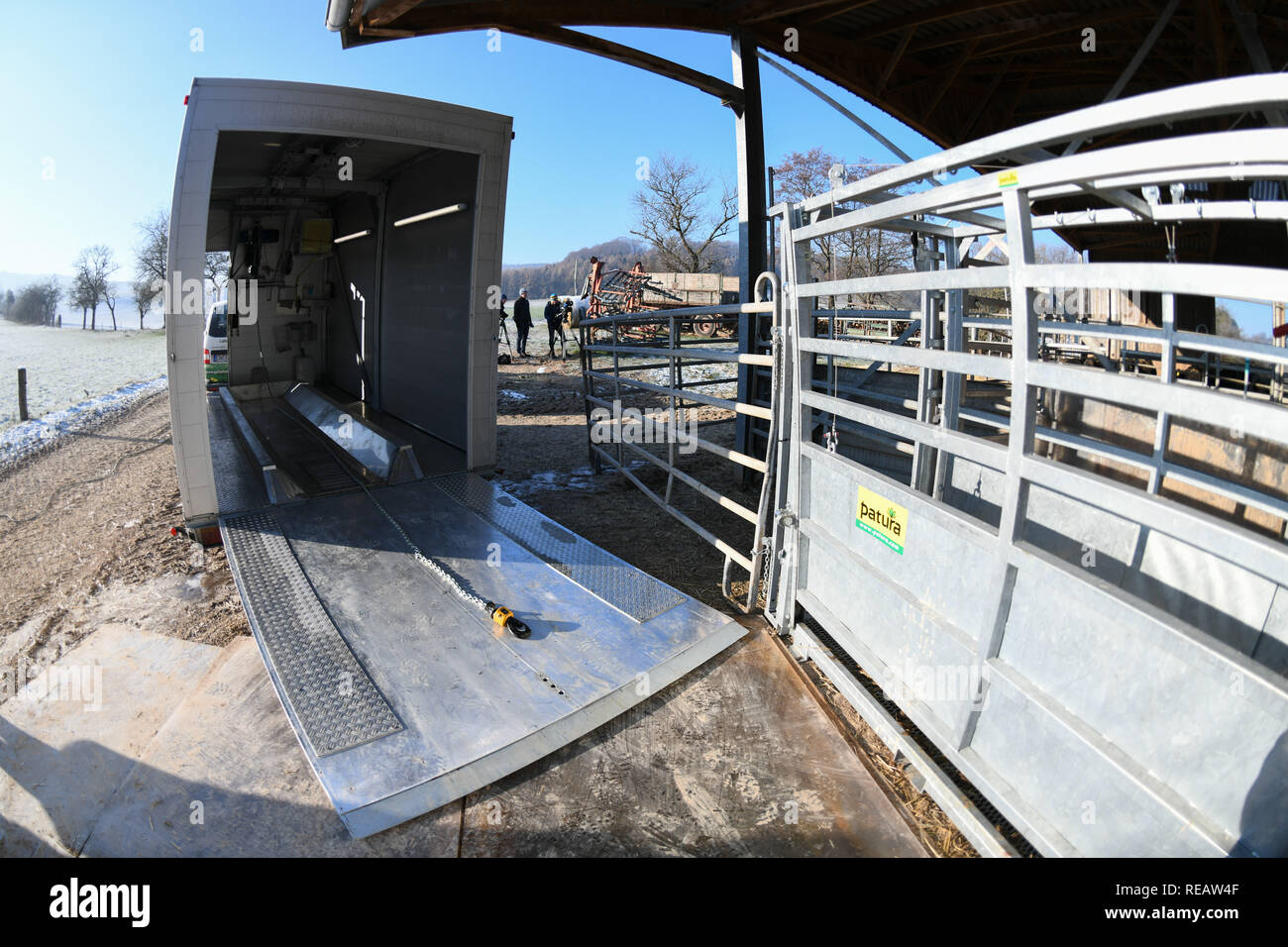 Witzenhausen, Germany. 21st Jan, 2019. View of the mobile slaughtering
