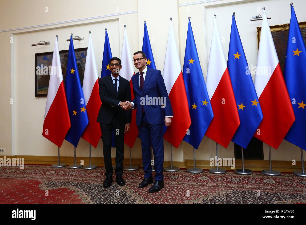 Poland, Warsaw, 21st January 2019: Google CEO Sundararajan Pichai (L) meets with Polish Prime Minister Mateusz Morawiecki (R) in Warsaw. Pichai visits Poland to participate in the 'Central and Eastern Innotvation Roundtable'. ©Jake Ratz/Alamy Live News Stock Photo