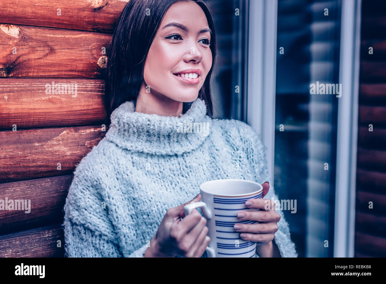Pretty long haired asian woman hi-res stock photography and images - Alamy