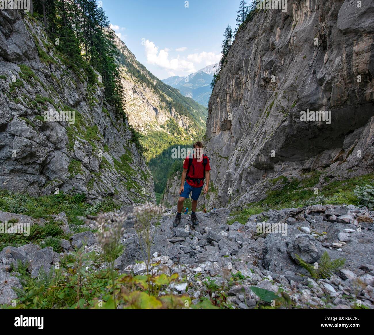 Hikers On Hiking Trail To Karlingerhaus Saugasse Konigssee