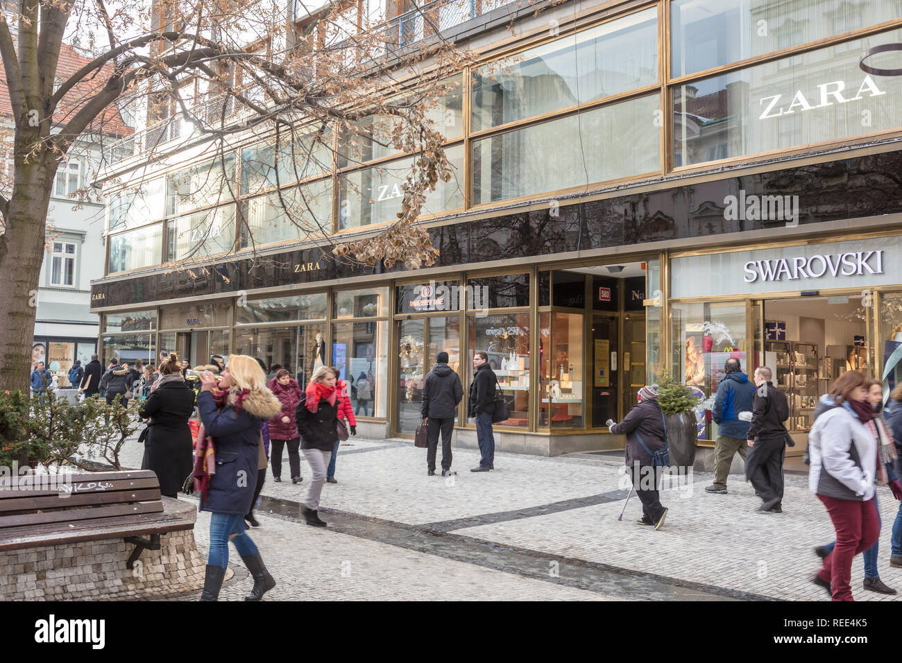 Shopping in prague hi-res stock photography and images - Alamy