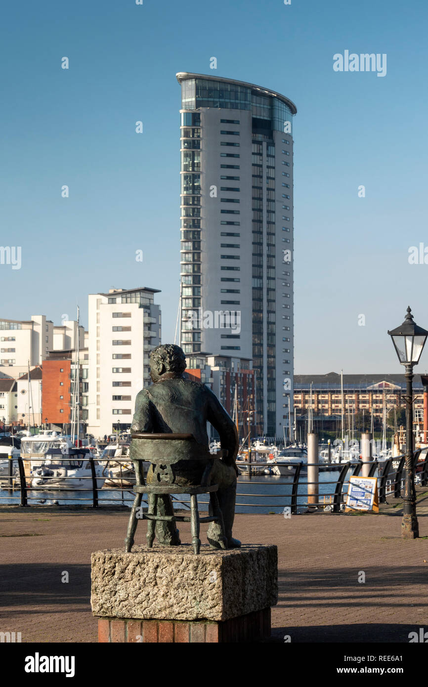 Dylan Thomas Statue Swansea Maritime Quarter Swansea Marina Swansea ...