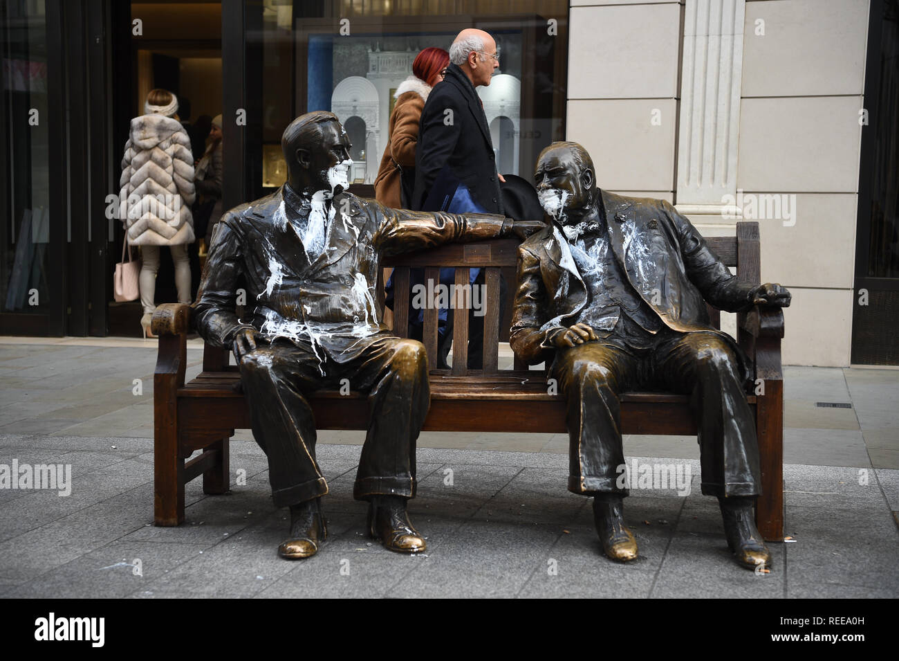 The figures of Franklin D Roosevelt and Winston church on the Allies sculpture in New Bond Street, London, which has been vandalised with white paint. Stock Photo