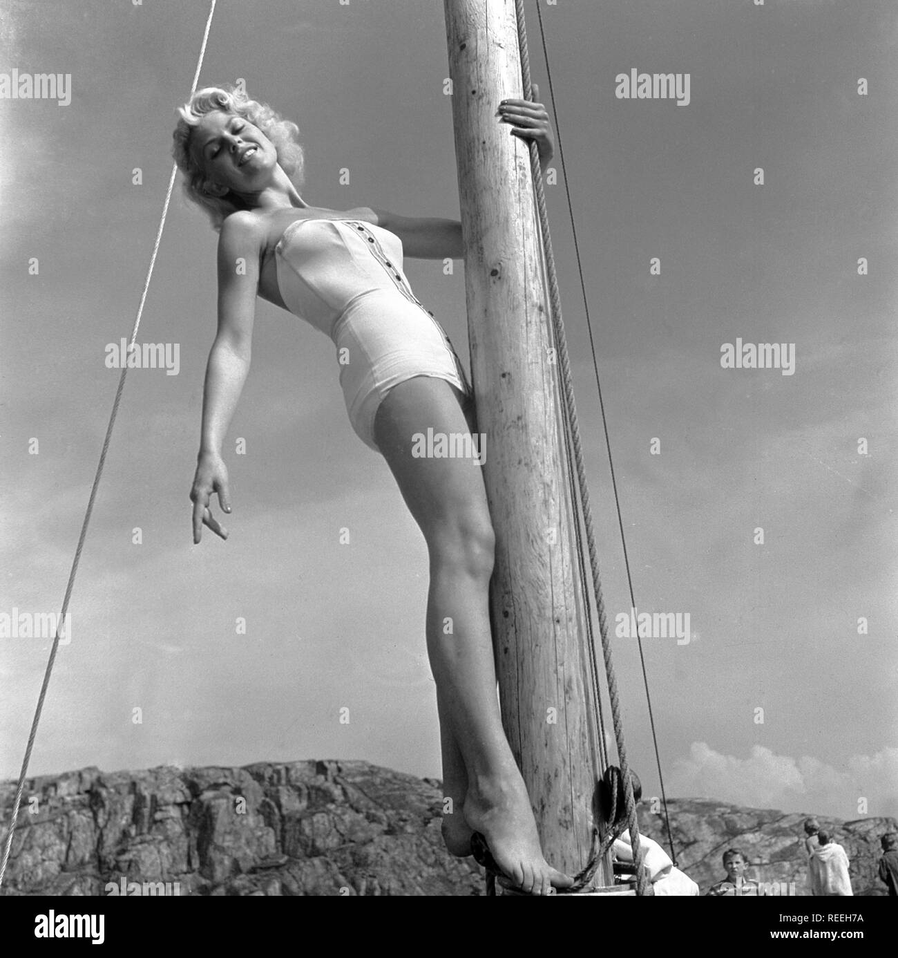 bathing suits in the 50s