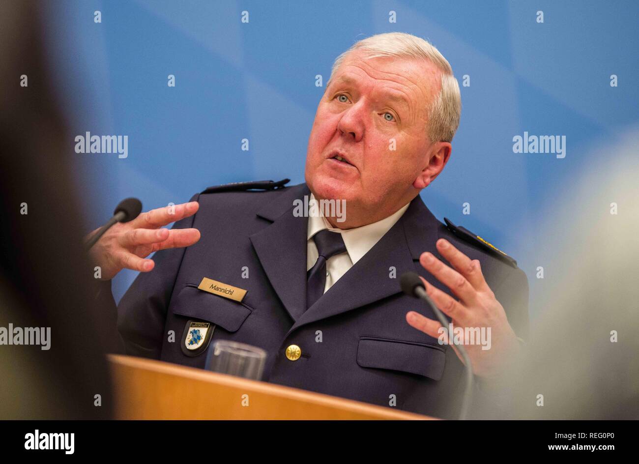 Munich, Bavaria, Germany. 21st Jan, 2019. Direktor der Bayerischen Grenzpolizei ALOIS MANNICHL. The Bavarian Innenminister Joachim Herrmann and the Direktor der Bayerischen Grenzpolizei Alois Mannichl presented the half year statistics of the controversial border police (Grenzpolizei) that operates at the border crossings between Germany and Austria. Herrmann announced plans to double the border protection police by 2023.ment including endoscopes for detection of smuggled items. The Grenzschutzpolizei was originally created by Bavar Credit: ZUMA Press, Inc./Alamy Live News Stock Photo
