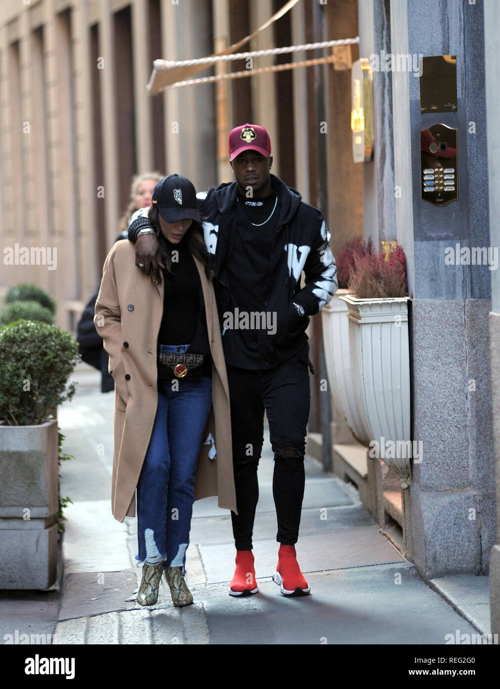 Milan Keita Balde Goes To Lunch With His Girlfriend Simona Guatieri Keita Balda The Striker Of The Inter And The National Of Senegal Surprised To Walk Through The Streets Of The Center