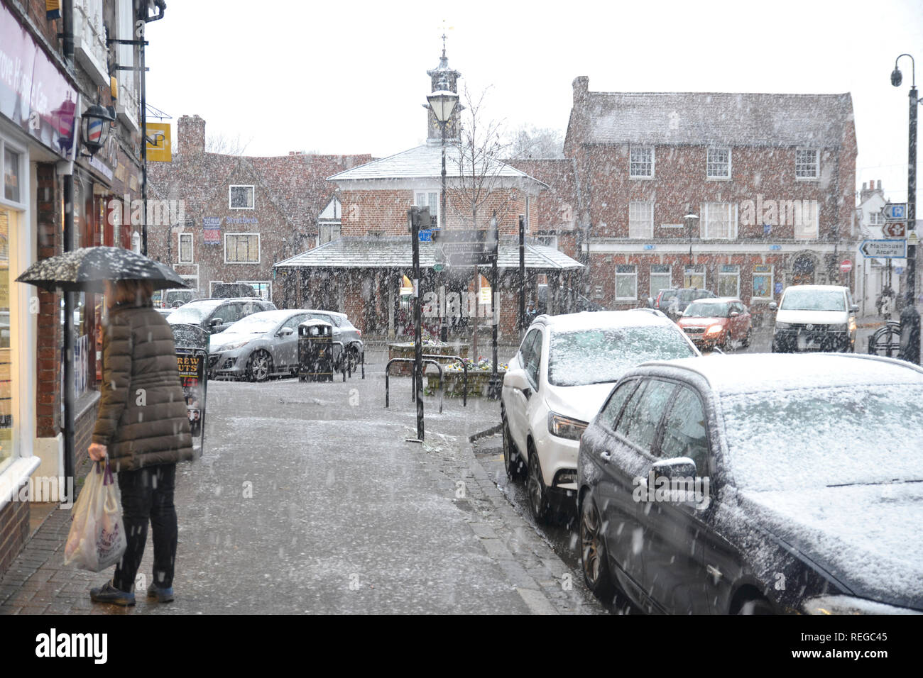 Princes Risborough, Buckinghamshire, UK. 22nd January, 2019. UK Weather. Heavy Snow in