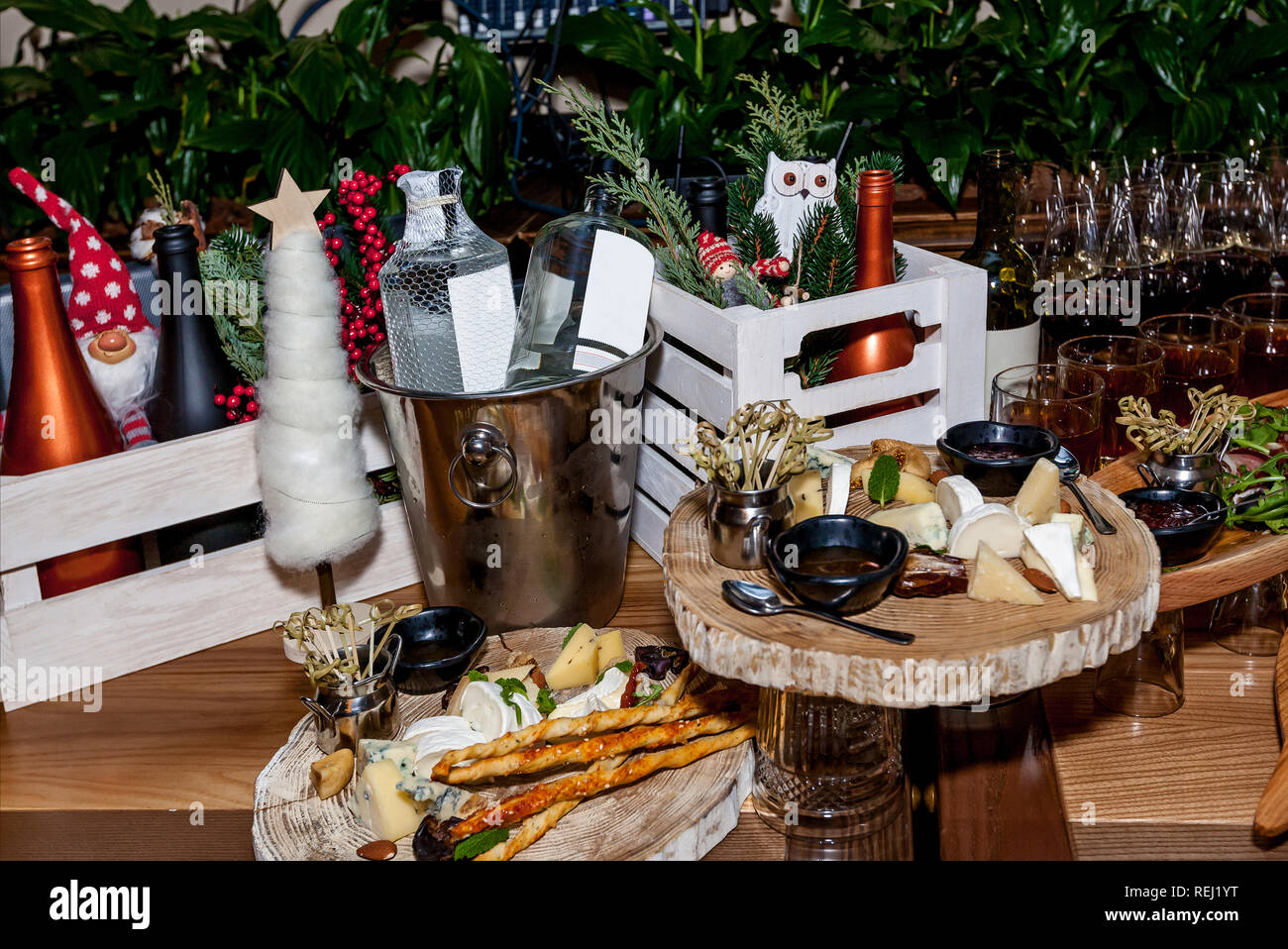 Alcohol buffet table deals