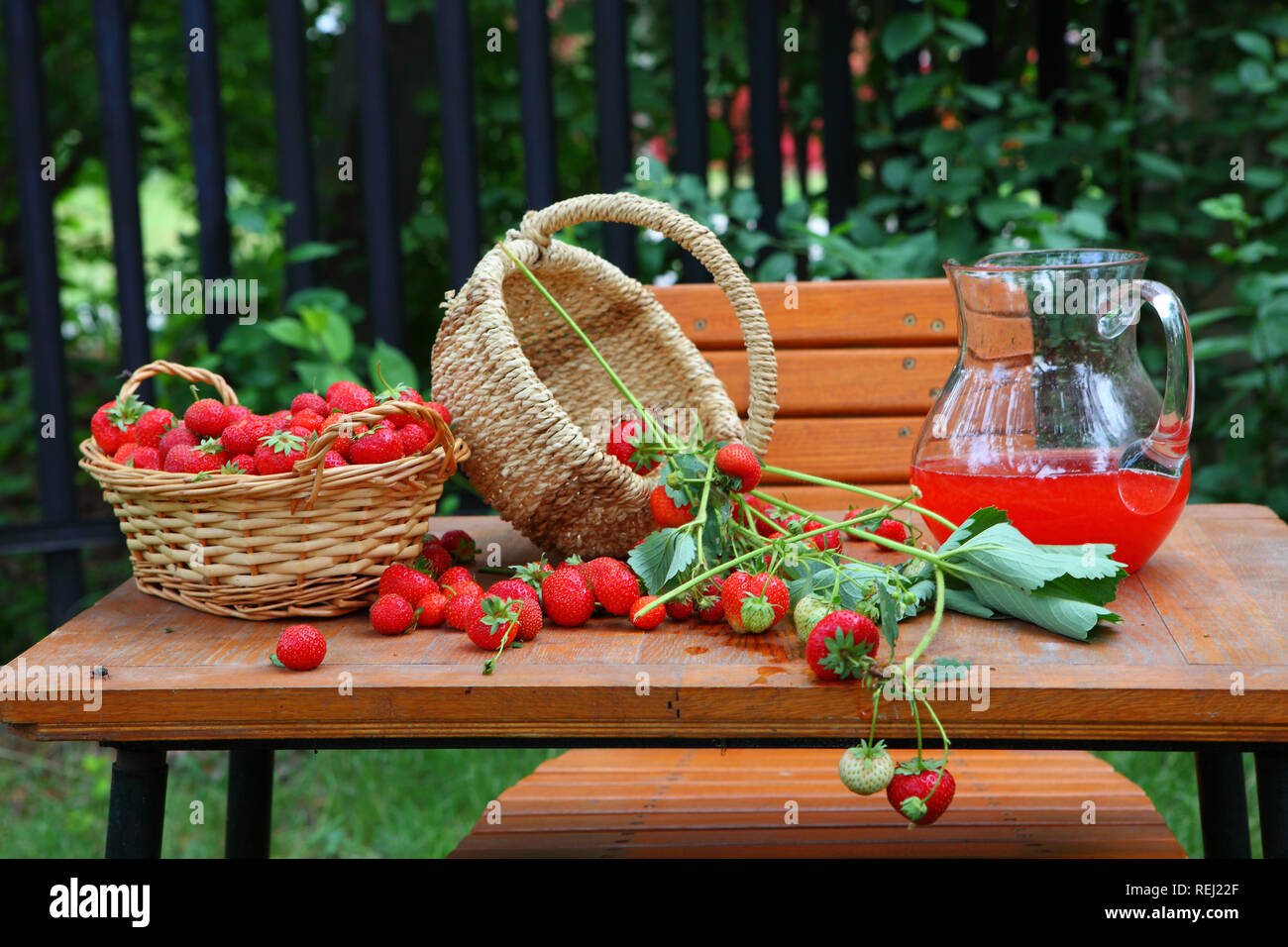 Still life with strawberries in the country Stock Photo - Alamy