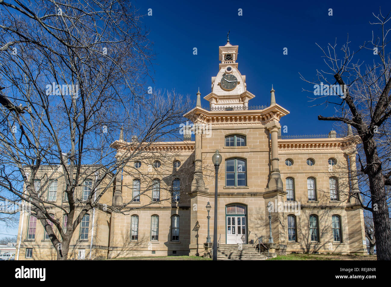 1884 Red River county courthouse in Clarksville, Texas.  This courthouse in listed as a Texas Historic Landmark. Stock Photo