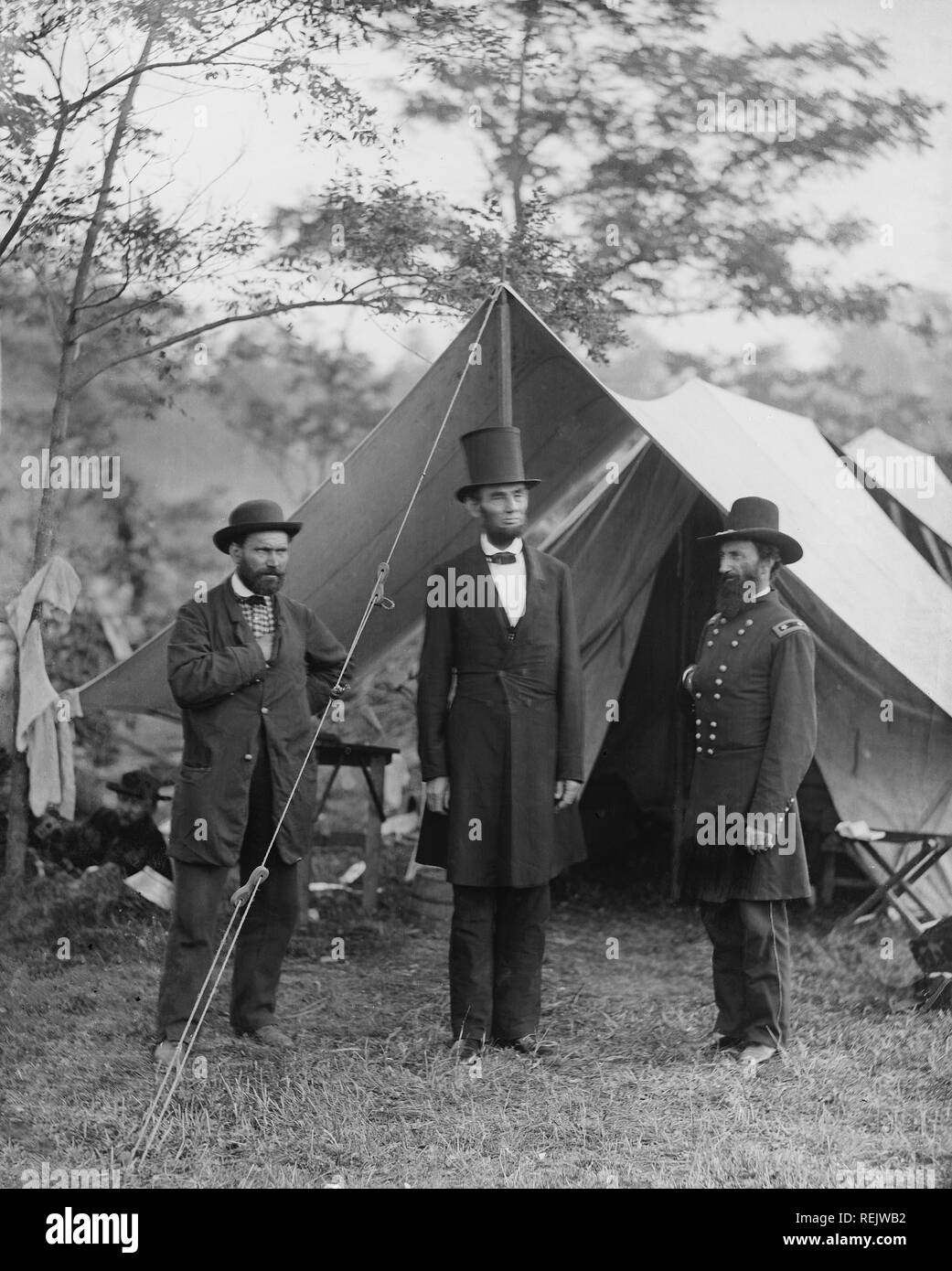 Allan Pinkerton, U.S. President Lincoln, and Major General John A. McClernand, Portrait, Antietam, Maryland, USA, by Alexander Gardner, October 1862 Stock Photo