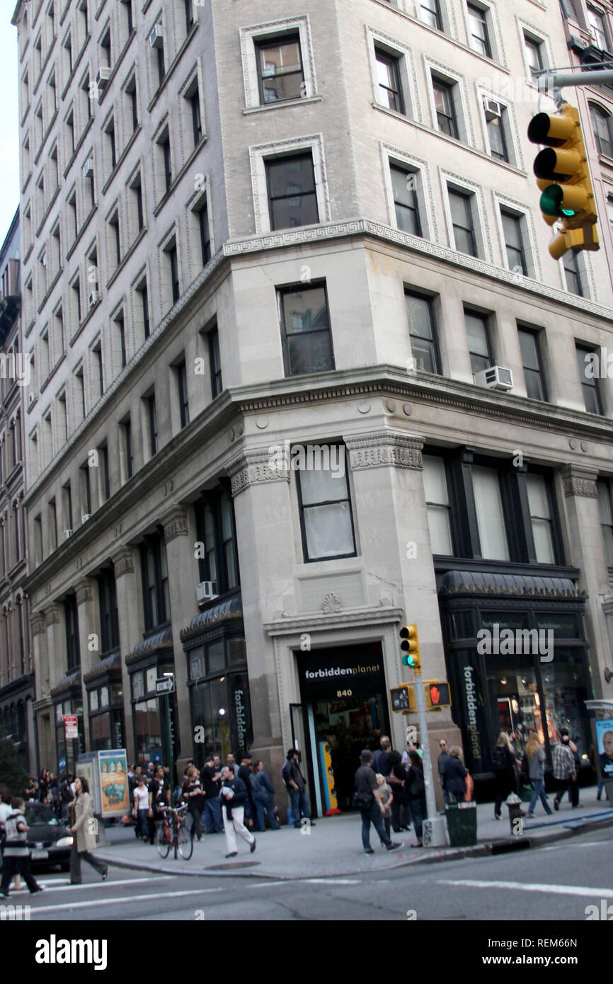 Forbidden planet new york city hi-res stock photography and images - Alamy