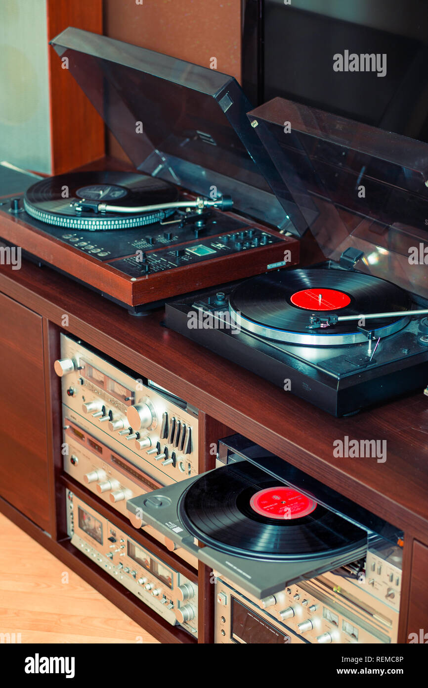 Set of audio equipment, record players, amplifiers, radio and vinyl