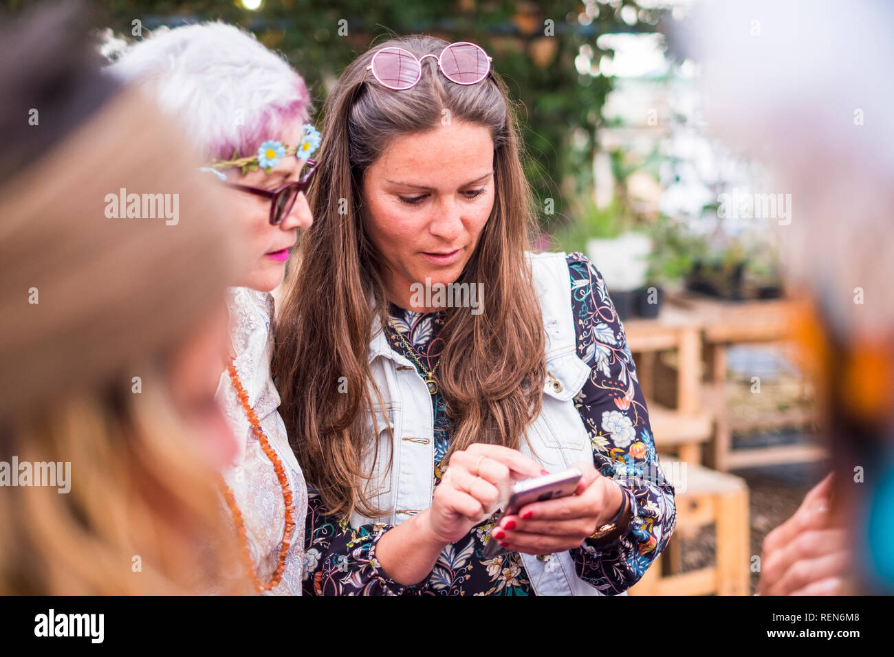 Hippy fashion hi-res stock photography and images - Alamy