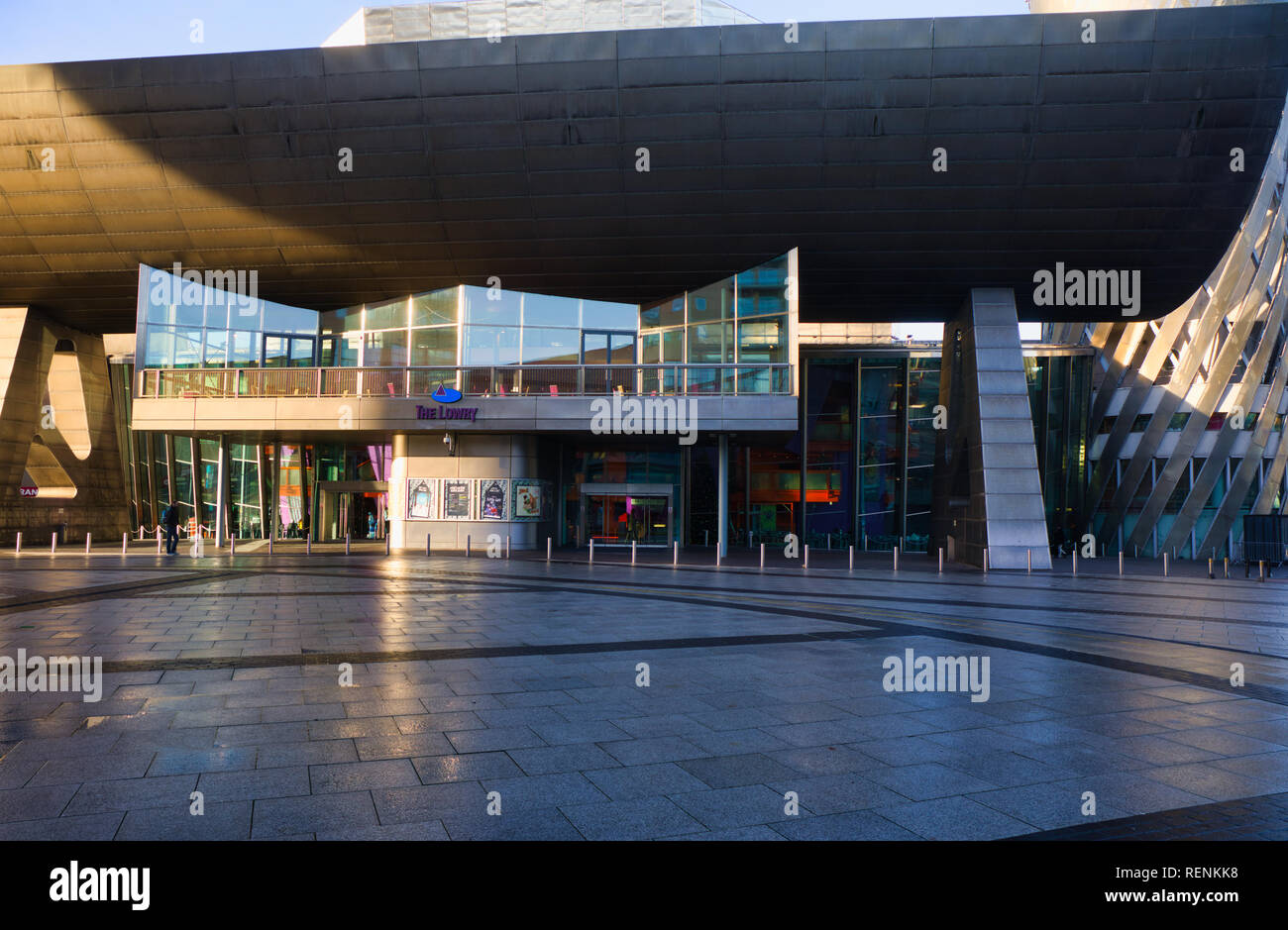 The Lowry theatre and gallery complex and public plaza, Pier Eight, The Quays, Salford, Greater Manchester, United Kingdom Stock Photo