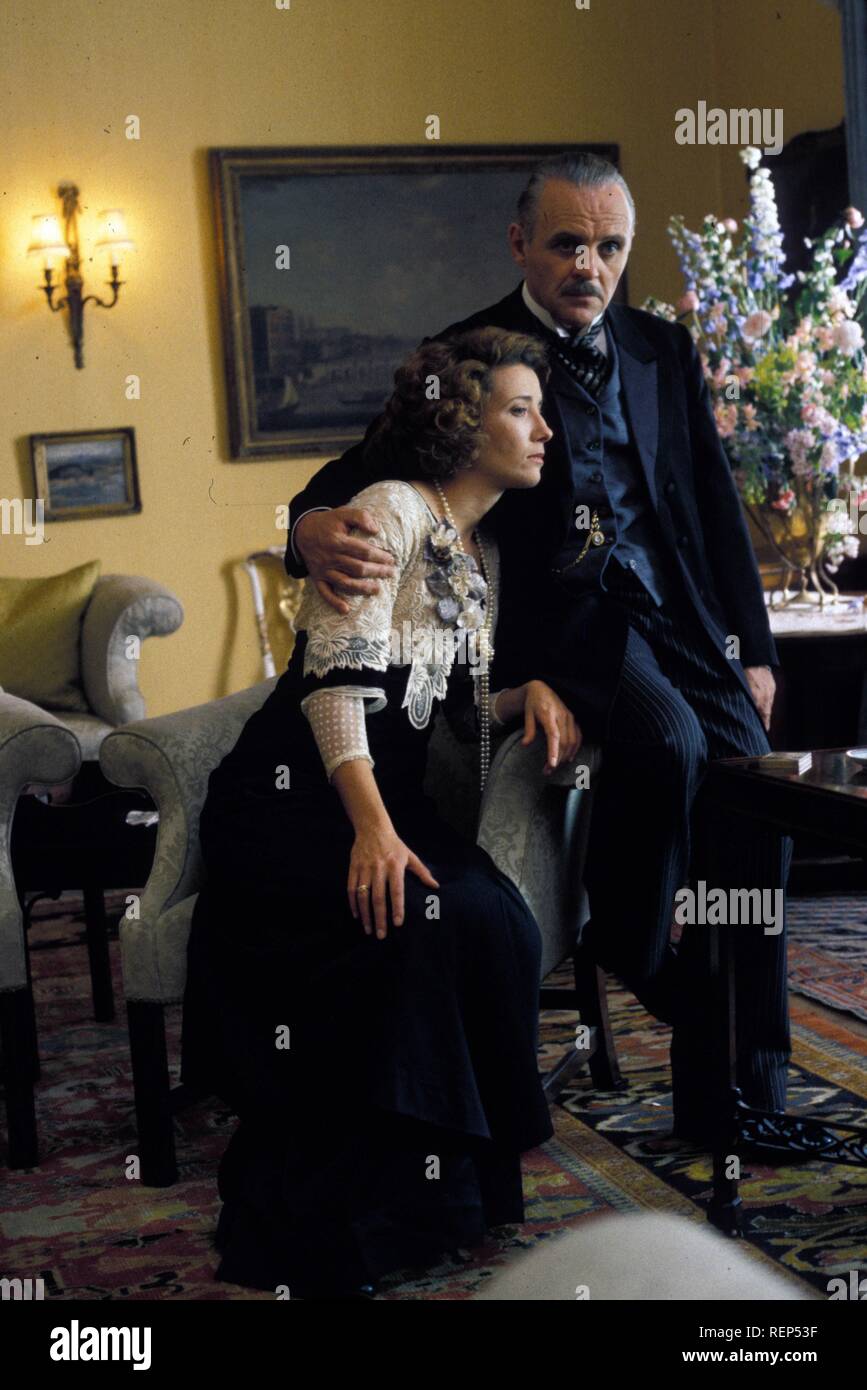 Howards End  Year: 1992 UK Director: James Ivory Anthony Hopkins, Emma Thompson Stock Photo