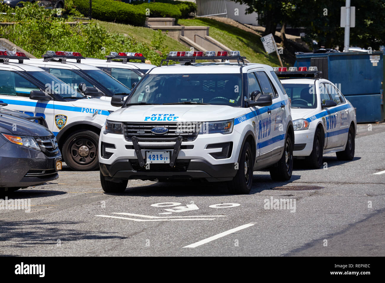 Nypd police car vehicle parked hi-res stock photography and images - Page 2  - Alamy