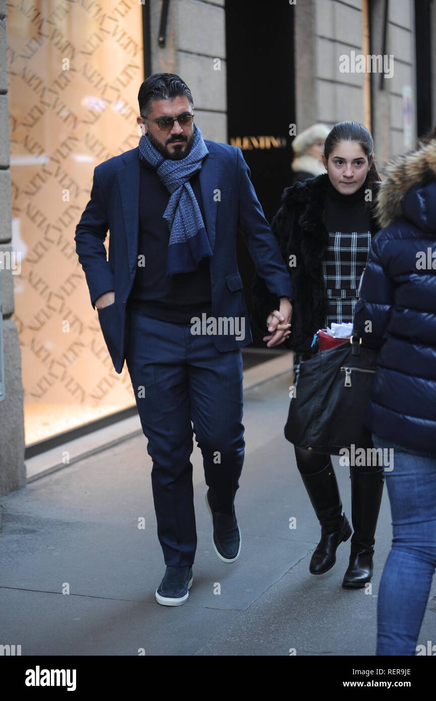 photo Rino Gattuso Wife https www alamy com milan rino gattuso with the whole family for lunch in the center the coach of milan rino gattuso leaves the restaurant with the whole family after having lunch at the salumaio di montenapoleone rino gattuso with his wife monica and his children takes a short walk to reach the car which led by a friend will take them home shortly before however a beggar asked for an offer to rino gattuso who gave a banknote from his friend image232852438 html