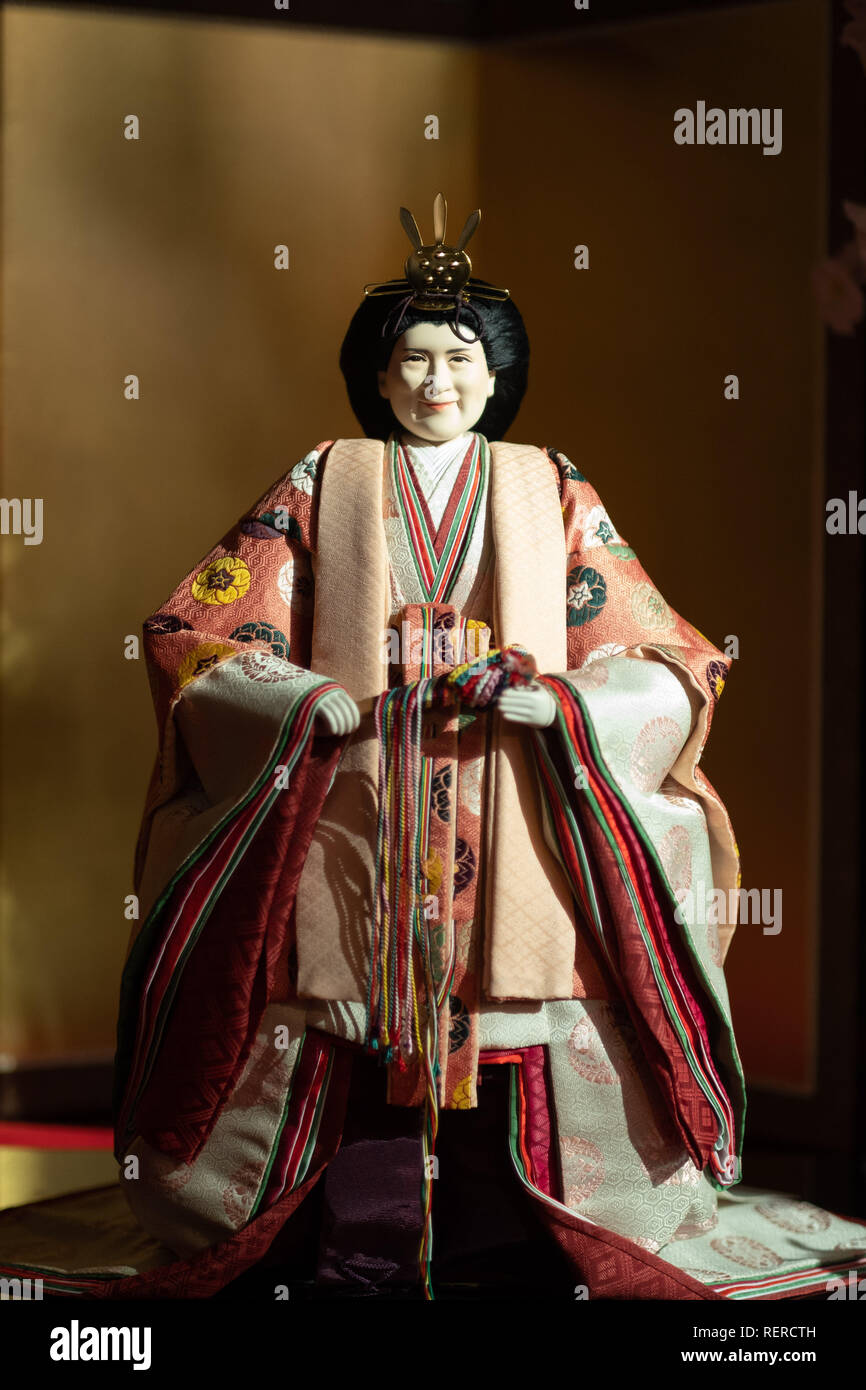Japanese ''hina'' dolls modeled after Crown Princess Masako is