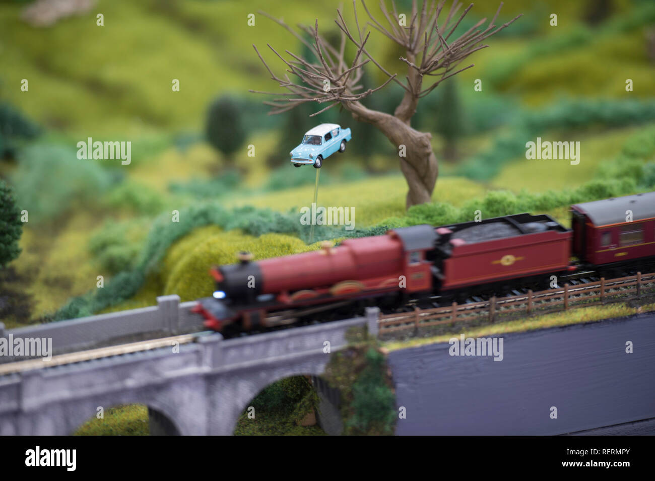 toys r us hogwarts express