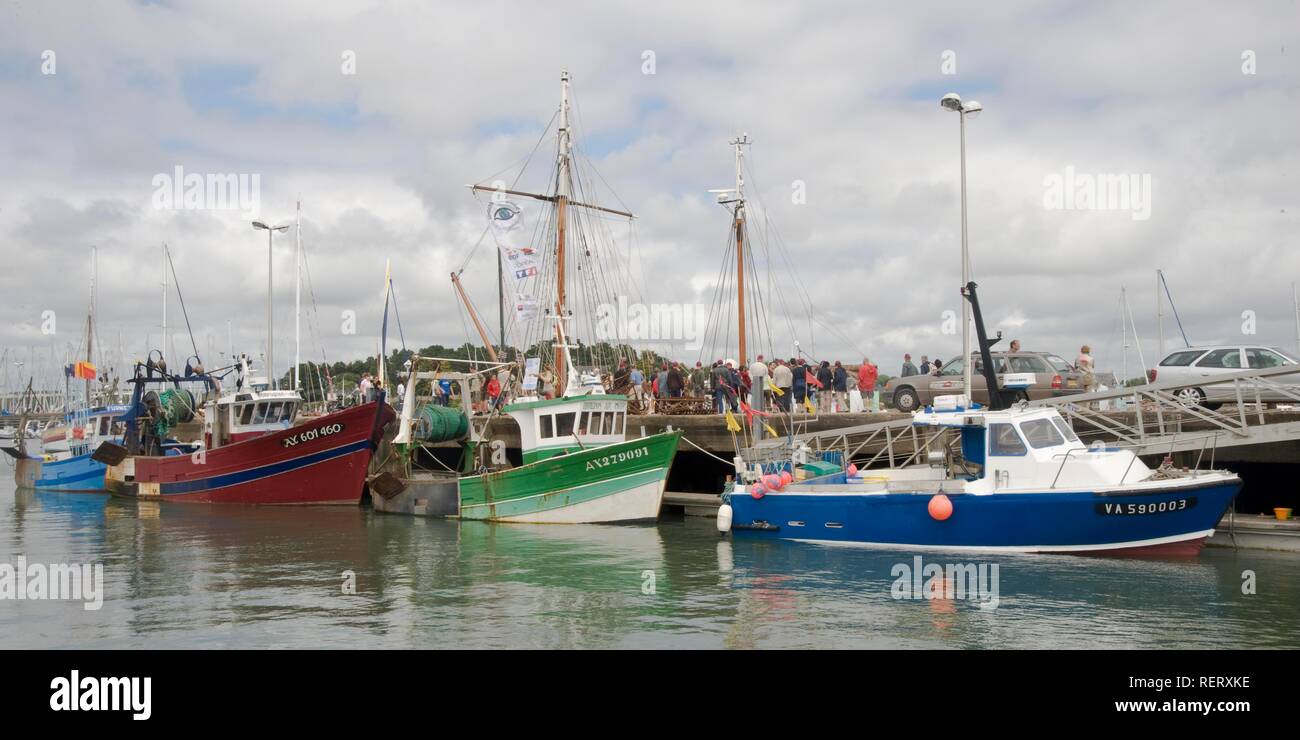 Fishing harbour of La Trinité sur Mer, Morbihan, Brittany, France, Europe Stock Photo