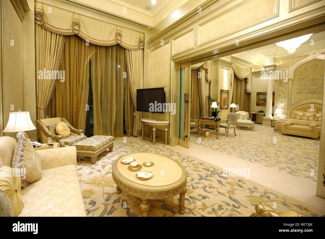 Bedroom In One Of 7 Ruler Suites Emirates Palace Hotel Kempinski