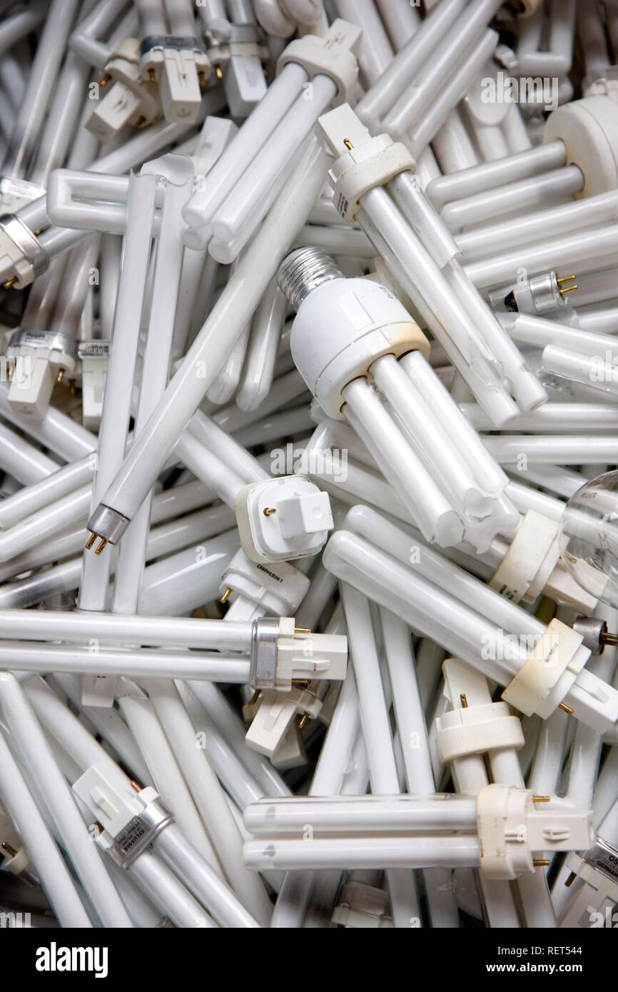 Broken fluorescent lamp hires stock photography and images Alamy