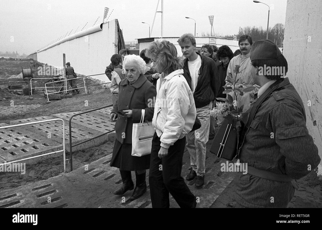 Fall of the Berlin Wall, Berlin Stock Photo Alamy