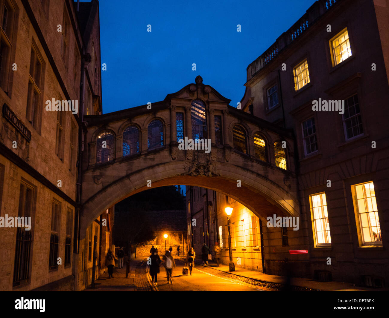 Night Time Bridge of Sighs Oxford, Oxford University, Oxford, Oxfordshire, England, UK, GB. Stock Photo