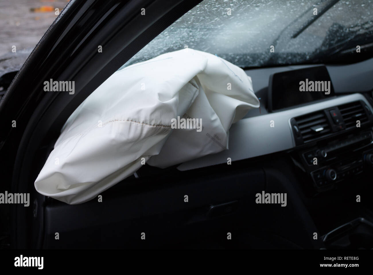 Car airbag hires stock photography and images Alamy