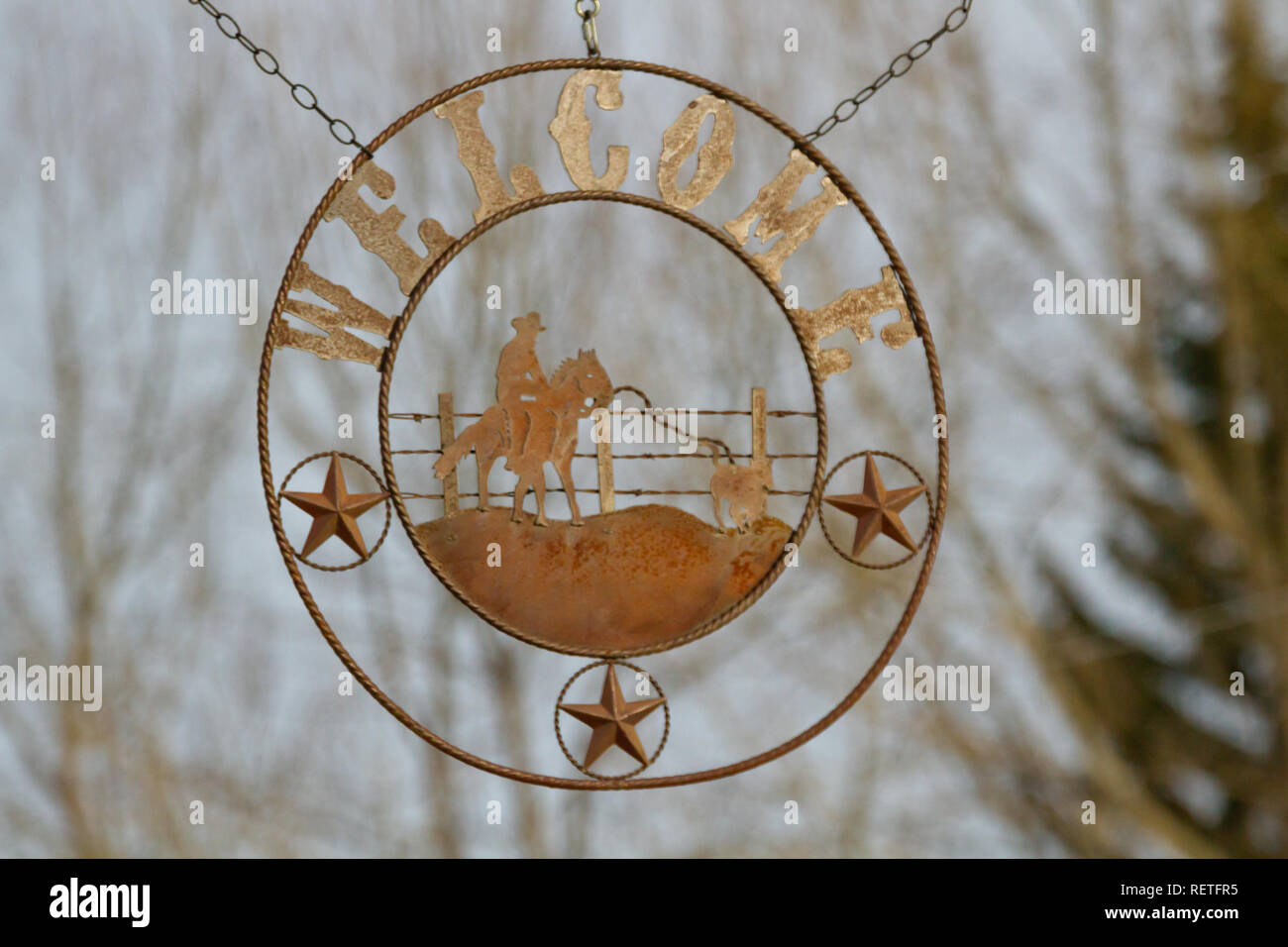 Welcome sign warmly greeting visitors to a ranch in southern Alberta, Canada. Stock Photo