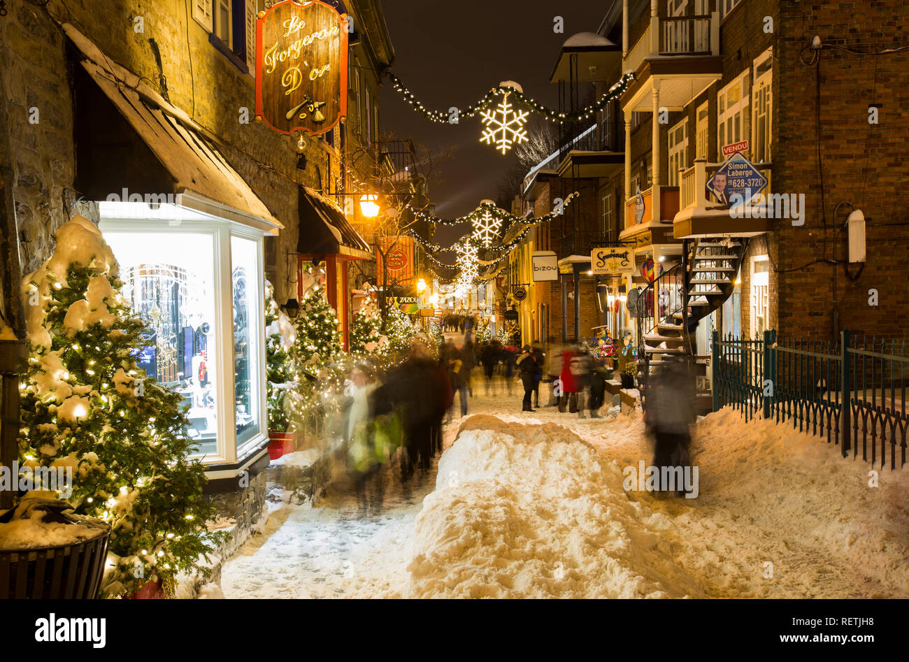 old Quebec city in winter Stock Photo - Alamy