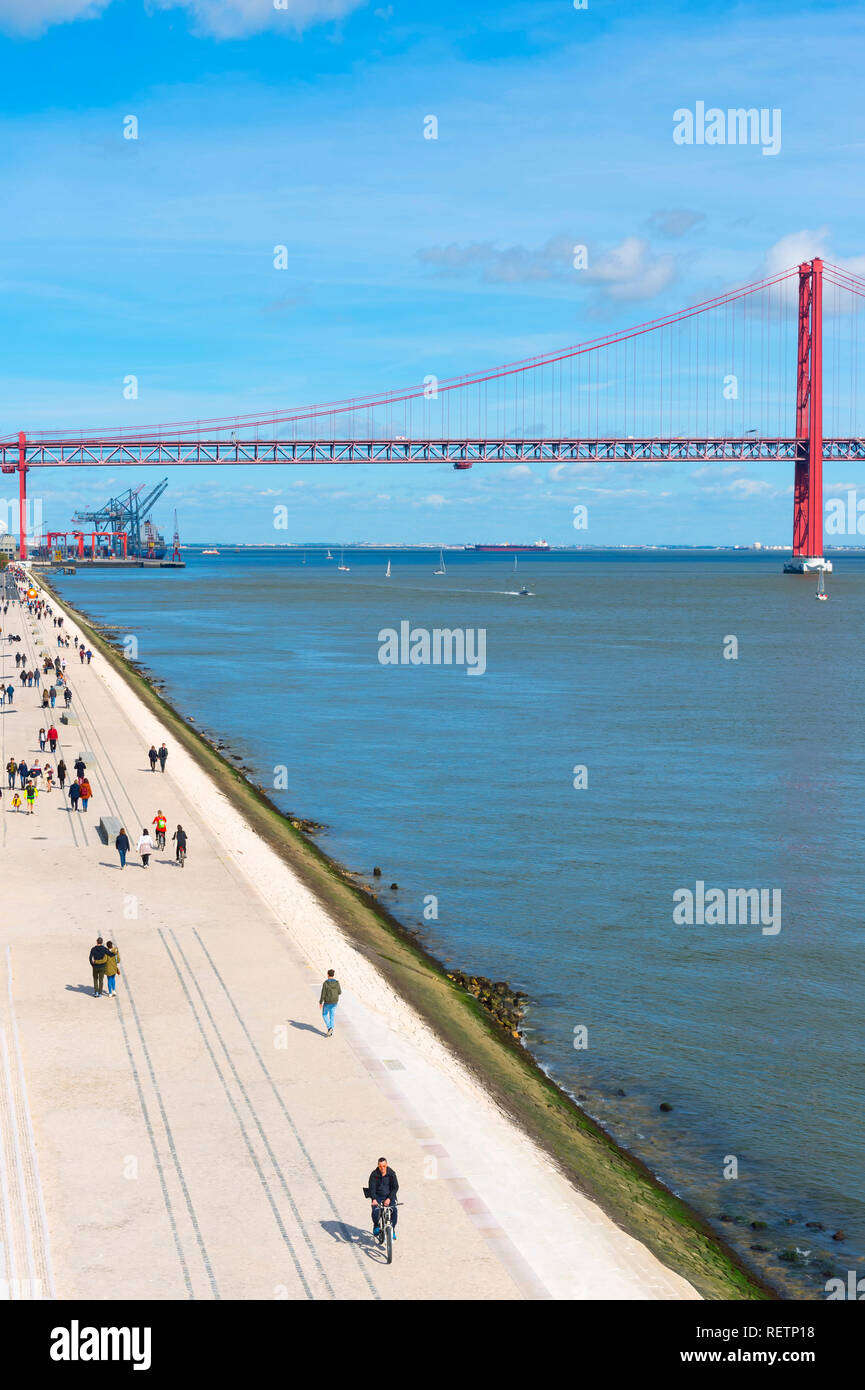 Ponte 25 de Abril, 25 April Bridge, former Salazar bridge, over the Tagus river, Lisbon, Portugal Stock Photo