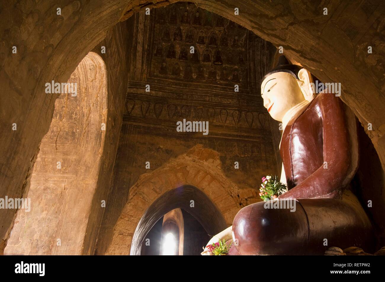Tayoke Pyay Temple, Buddha statue, Bagan, Myanmar Stock Photo