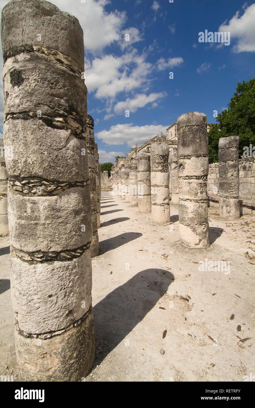Chichen Itza, Templo de los Guerreros, Temple of the Warriors, Yucatan, Mexico, UNESCO World Heritage Site Stock Photo