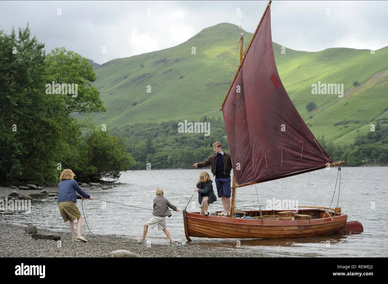 HILL,MCCULLOCH,MALLESON-ALLEN,HUGHES, SWALLOWS AND AMAZONS, 2016, ©BBC  FILMS Stock Photo - Alamy